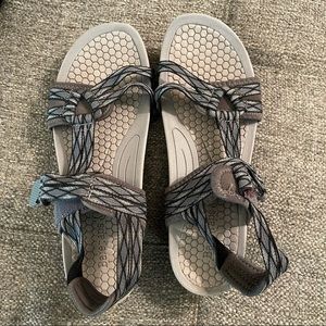 BareTraps Athletic Sandals Velcro Strap